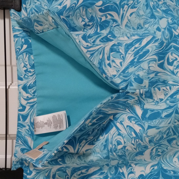 🌊Michael Kors🌊 - Turquoise/White Marble Lake Swirl Skirt - Picture 5 of 9